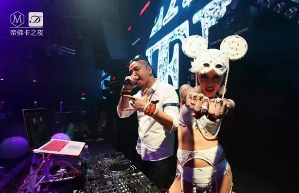 深圳龙华魅力四射酒吧