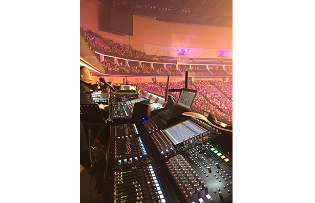 张学友巡回广州站现场